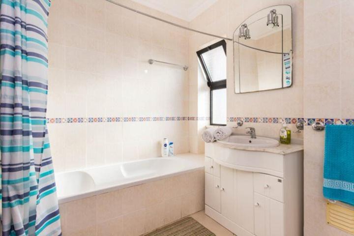 פורטימאו Calm Beach Apartement מראה חיצוני תמונה